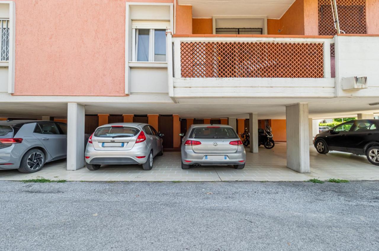 Domus Lucis Apartment Terrace & Private Parking Marinella di Sarzana Eksteriør billede